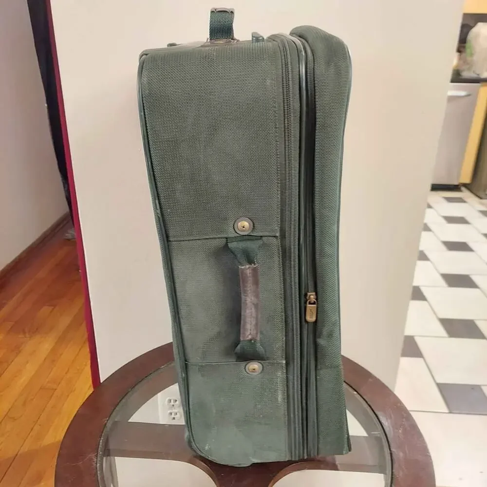 Hartmann Tweed 22